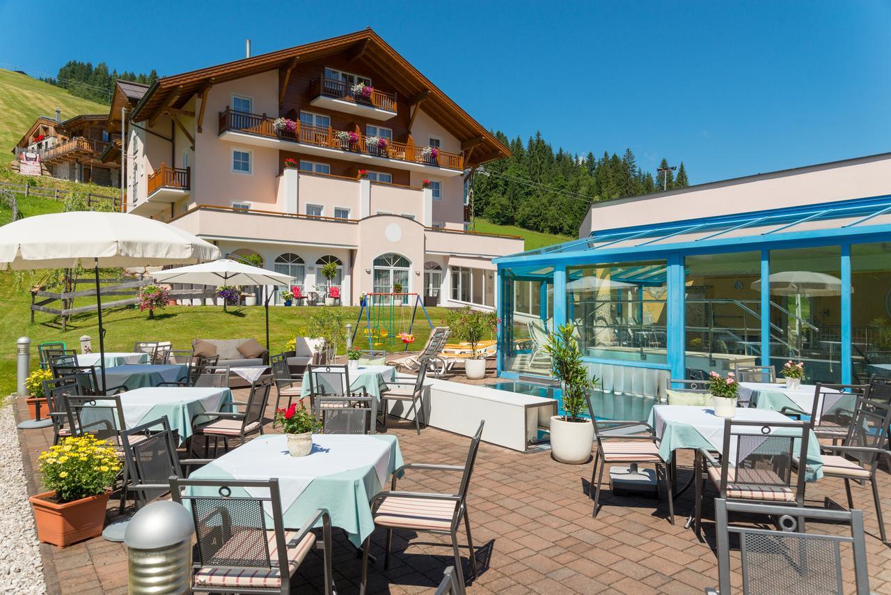 Hotel Vierjahreszeiten Flachau Eksteriør billede