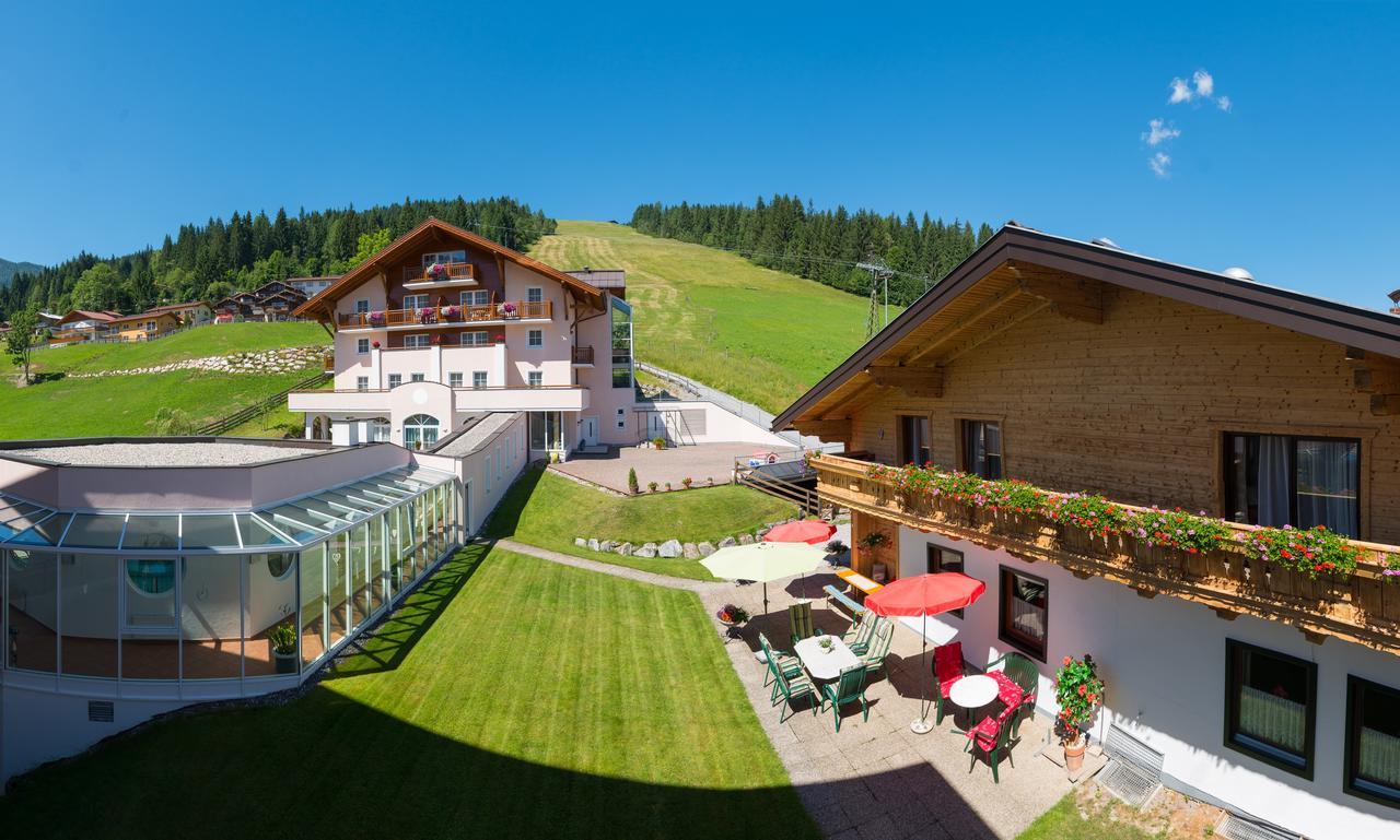 Hotel Vierjahreszeiten Flachau Eksteriør billede